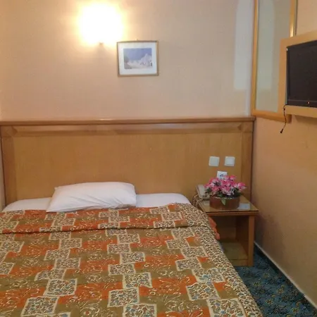 Yalta Hotel-2